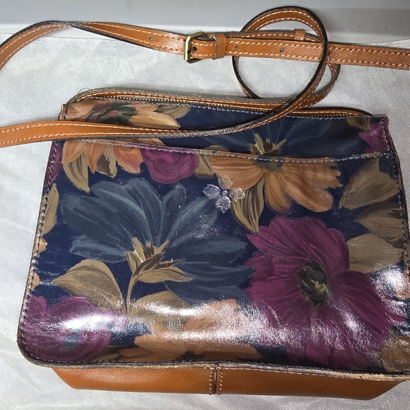Patricia Nash Peruvian Painting Collection Bag - Picture 4 of 12